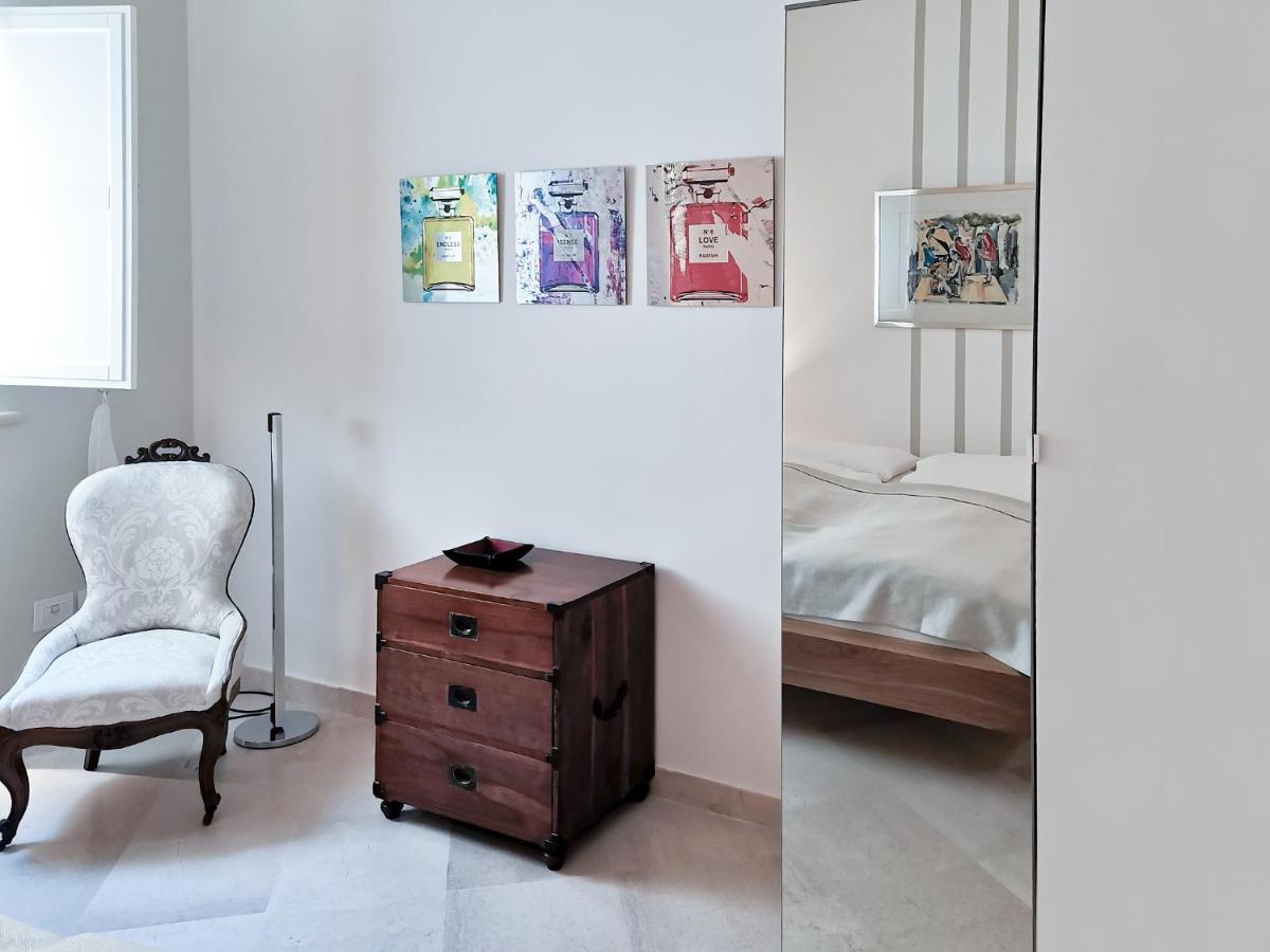 Palazzo Charlie Bed and Breakfast Lecce Buitenkant foto