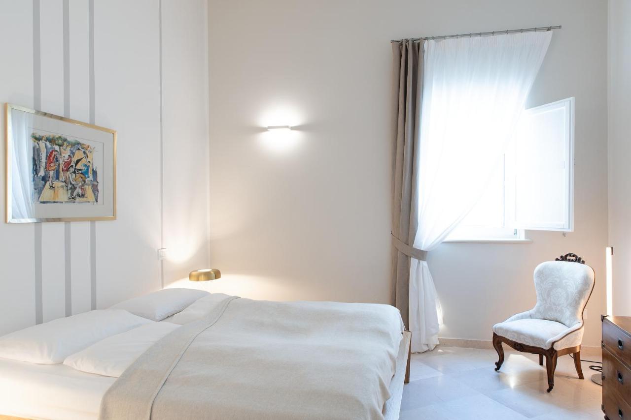 Palazzo Charlie Bed and Breakfast Lecce Buitenkant foto