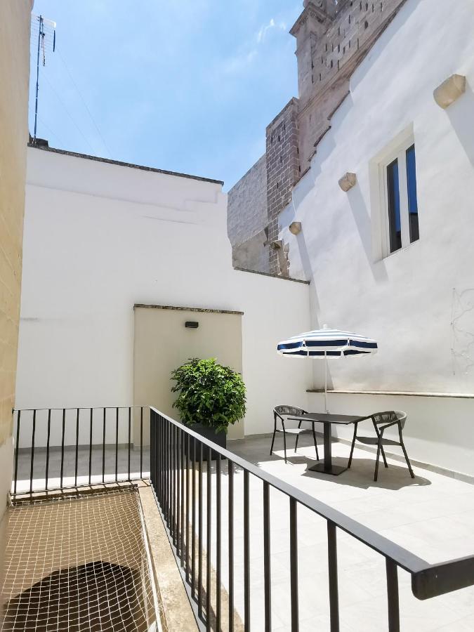 Palazzo Charlie Bed and Breakfast Lecce Buitenkant foto